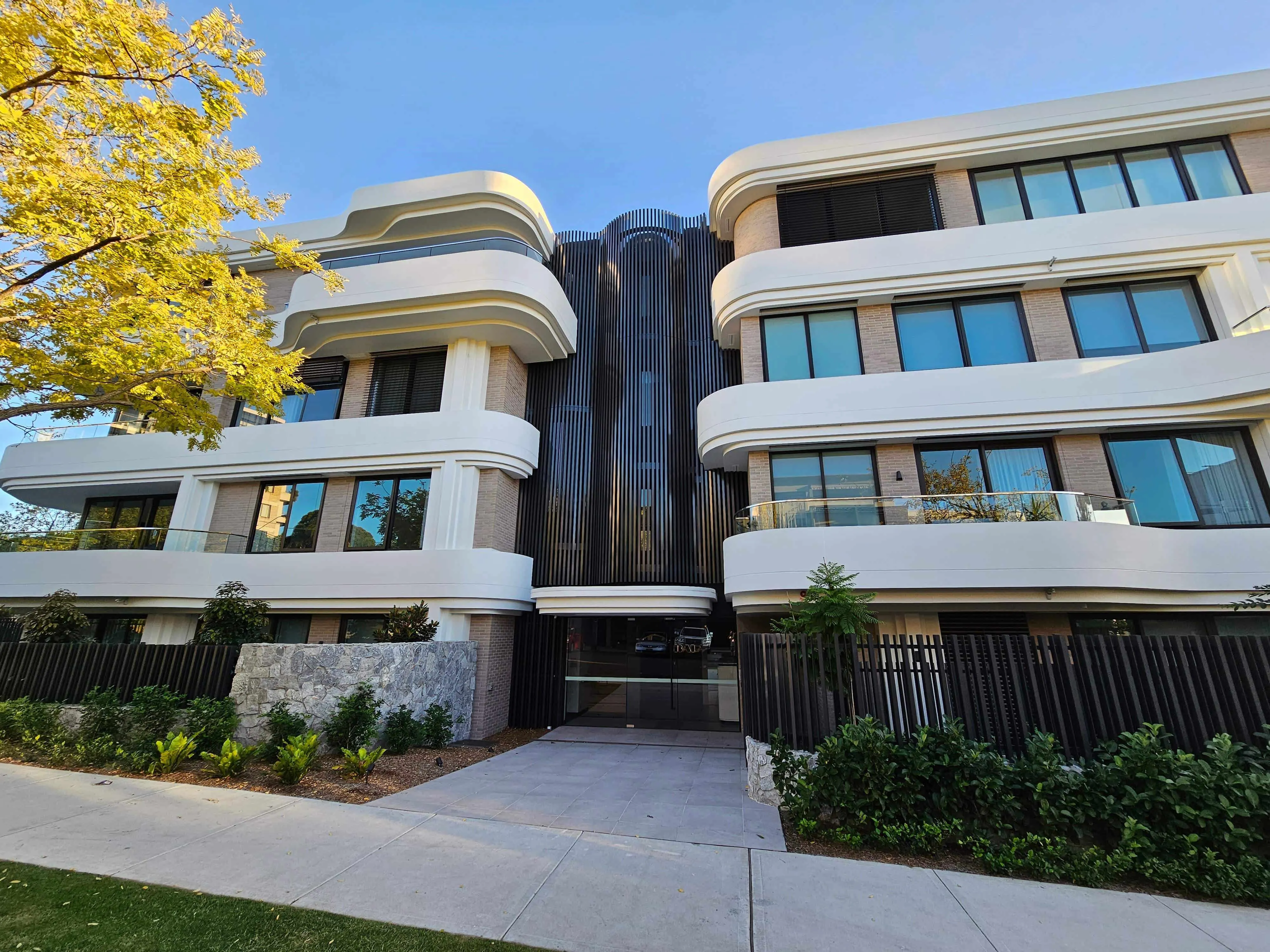 Neutral Bay — after — Luxury Design Painting